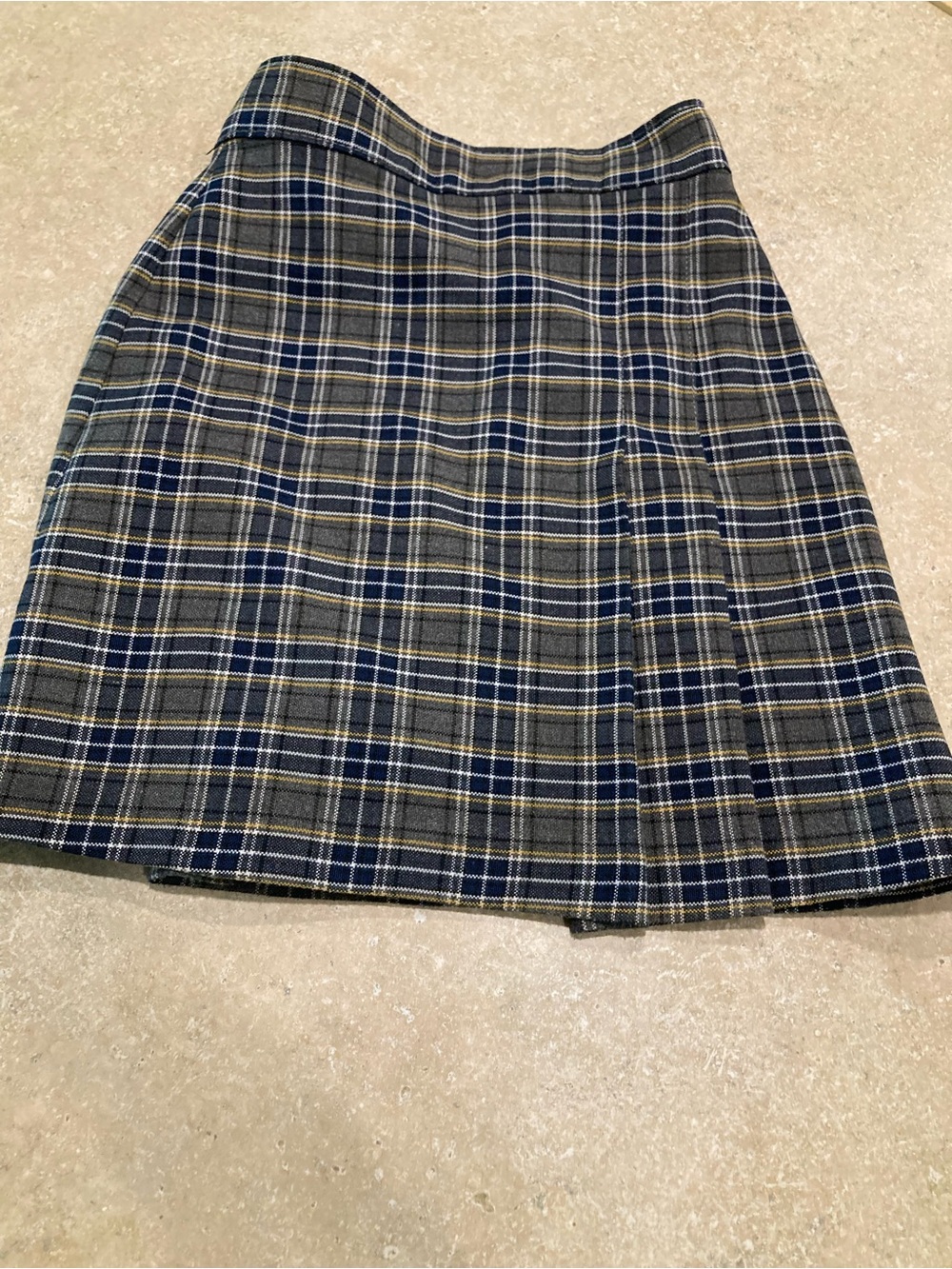 Classic Plaid A-Line Skirt in Navy and Gray preppy